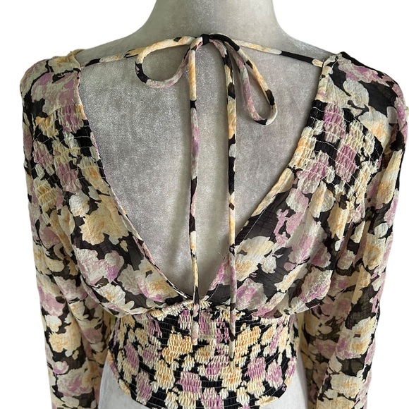 Lulus Romantic Impression Black Floral Smocked Tie Back Cropped Top - M - Picture 9 of 15